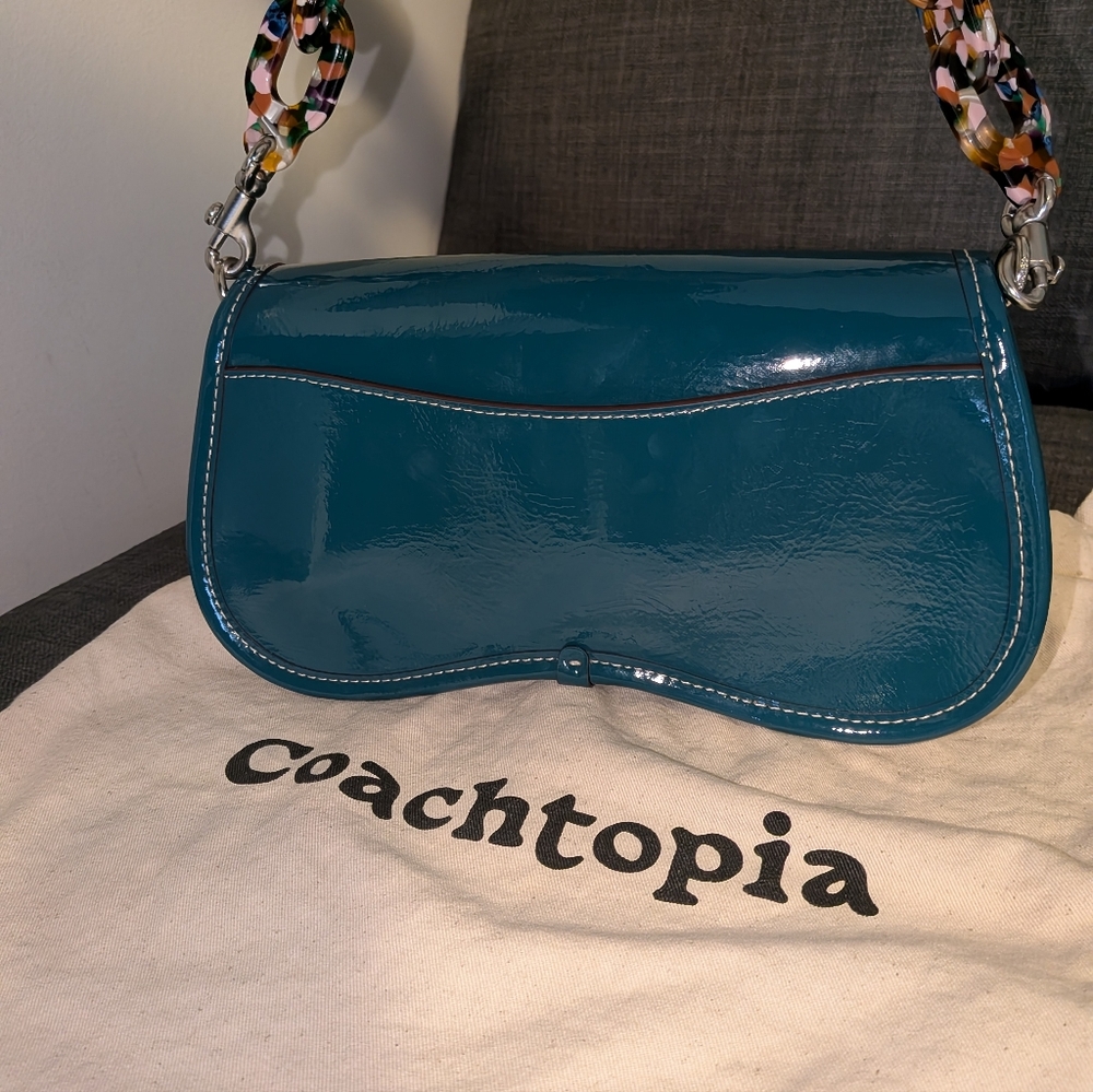 Coach Coachtopia Wavy Dinky Bag – Turquoise Patent Leather with Resin Chain - Picture 6 of 6